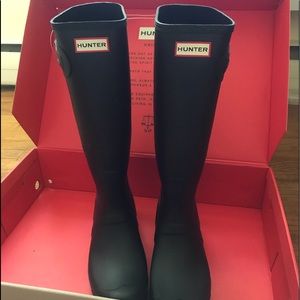 brand new hunter boots